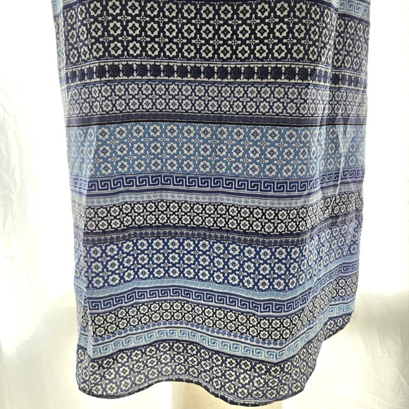 Light & Pretty Blue Dress EUC - Picture 4 of 9